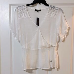 NWT Adrienne Vittadini White‎ Voile Lace Faux Wrap Peplum Top, Women’s Medium